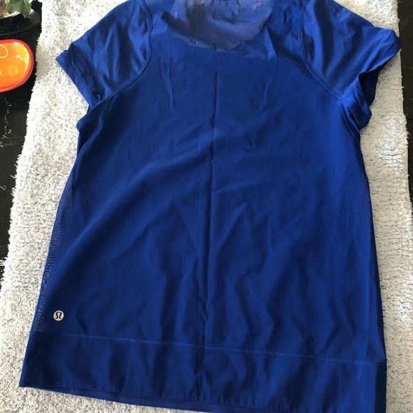 Lululemon t shirt mesh back - Picture 4 of 6